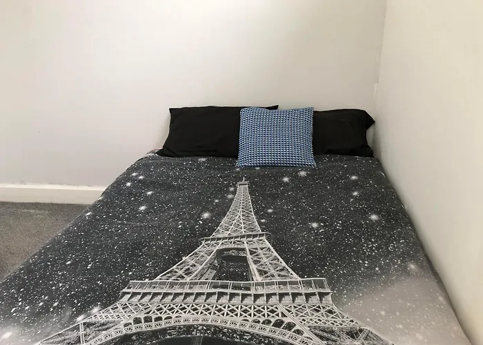 MelroseAirport Hotel